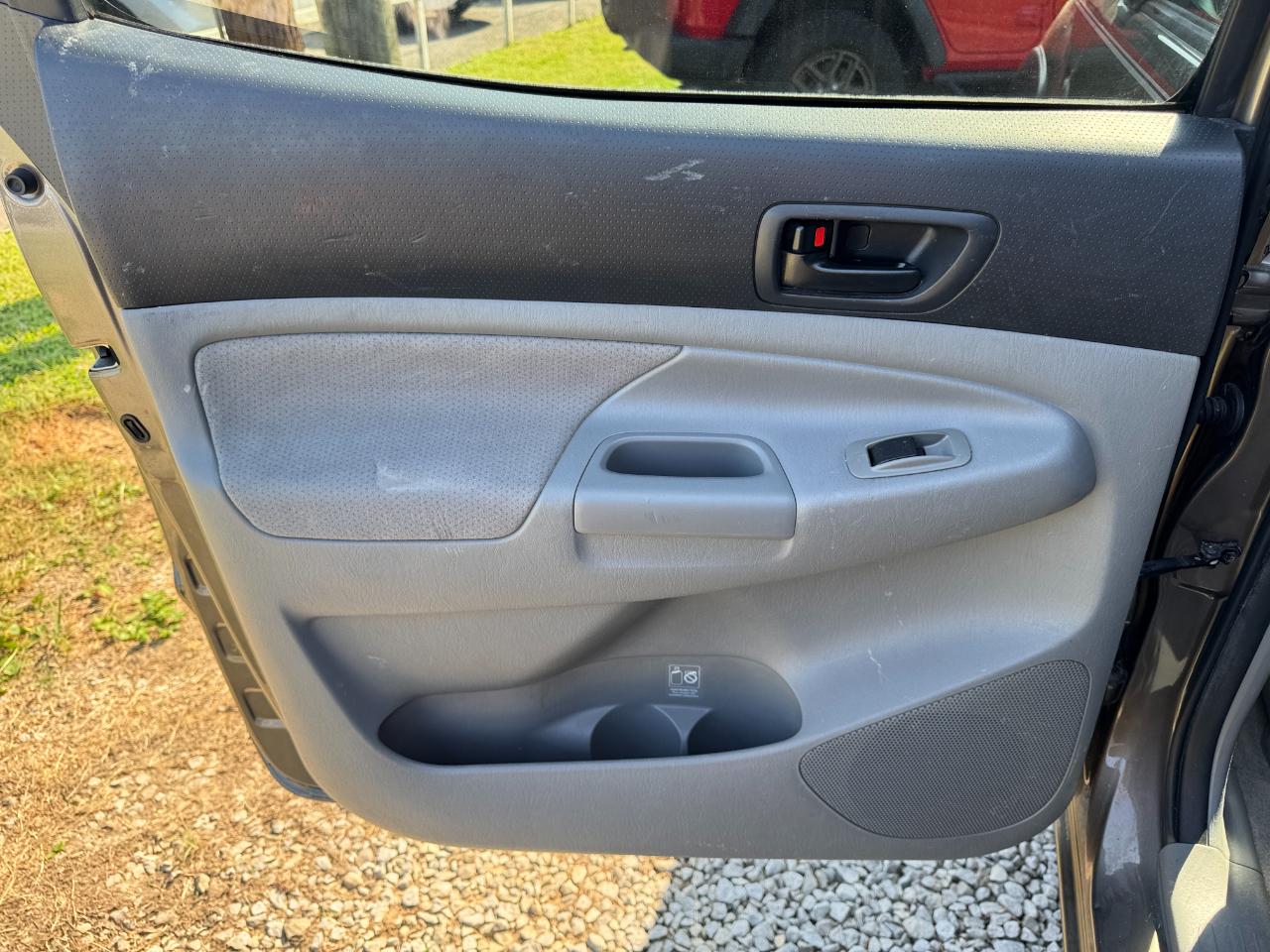 Toyota Tacoma Double Cab Auto 2WD 2011