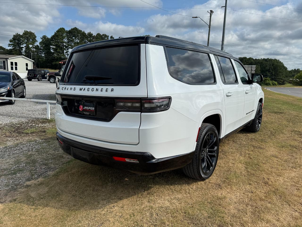 Jeep Grand Wagoneer Series II 4WD 2024