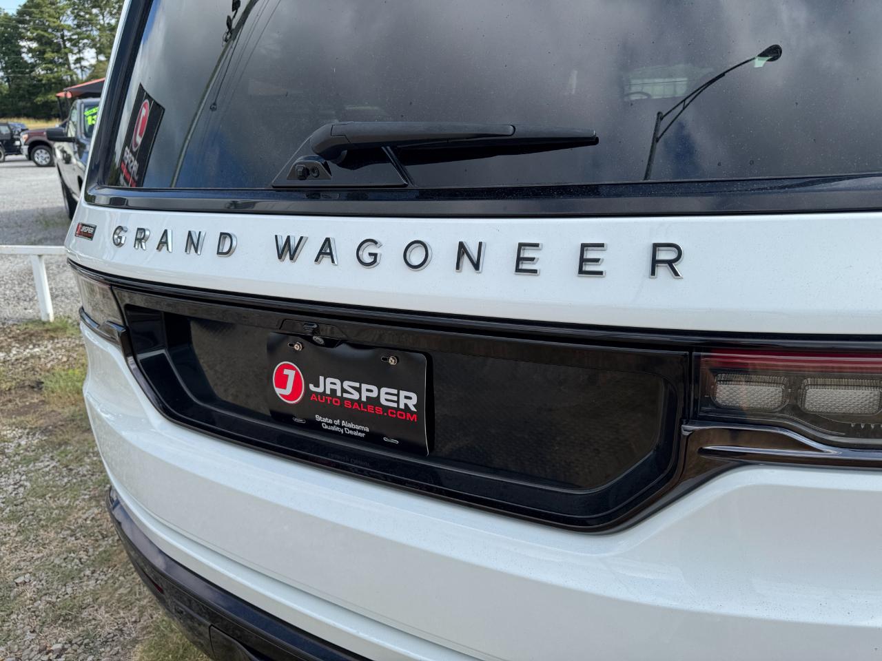 Jeep Grand Wagoneer Series II 4WD 2024