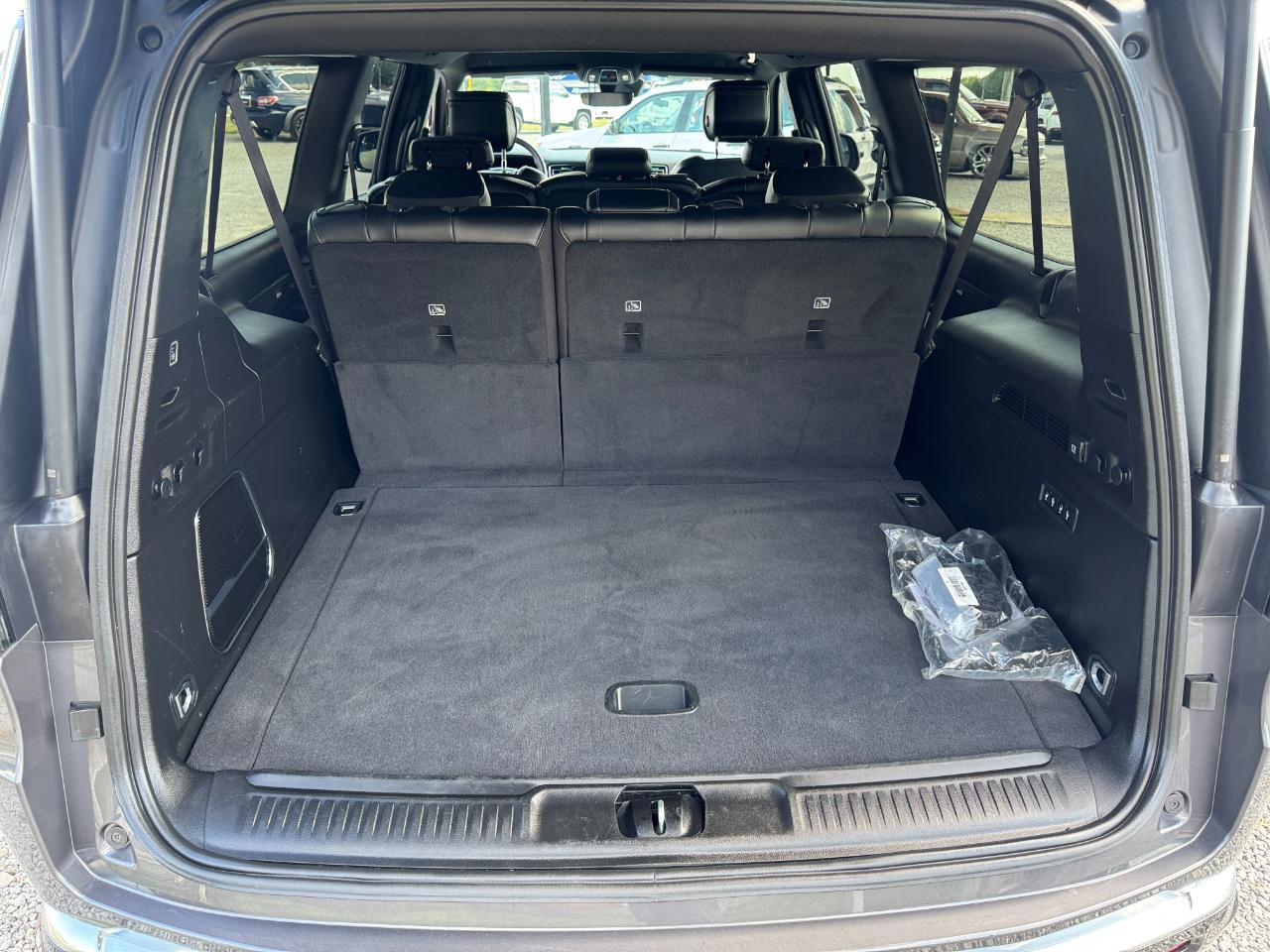 Jeep Wagoneer L Series II 4WD 2024