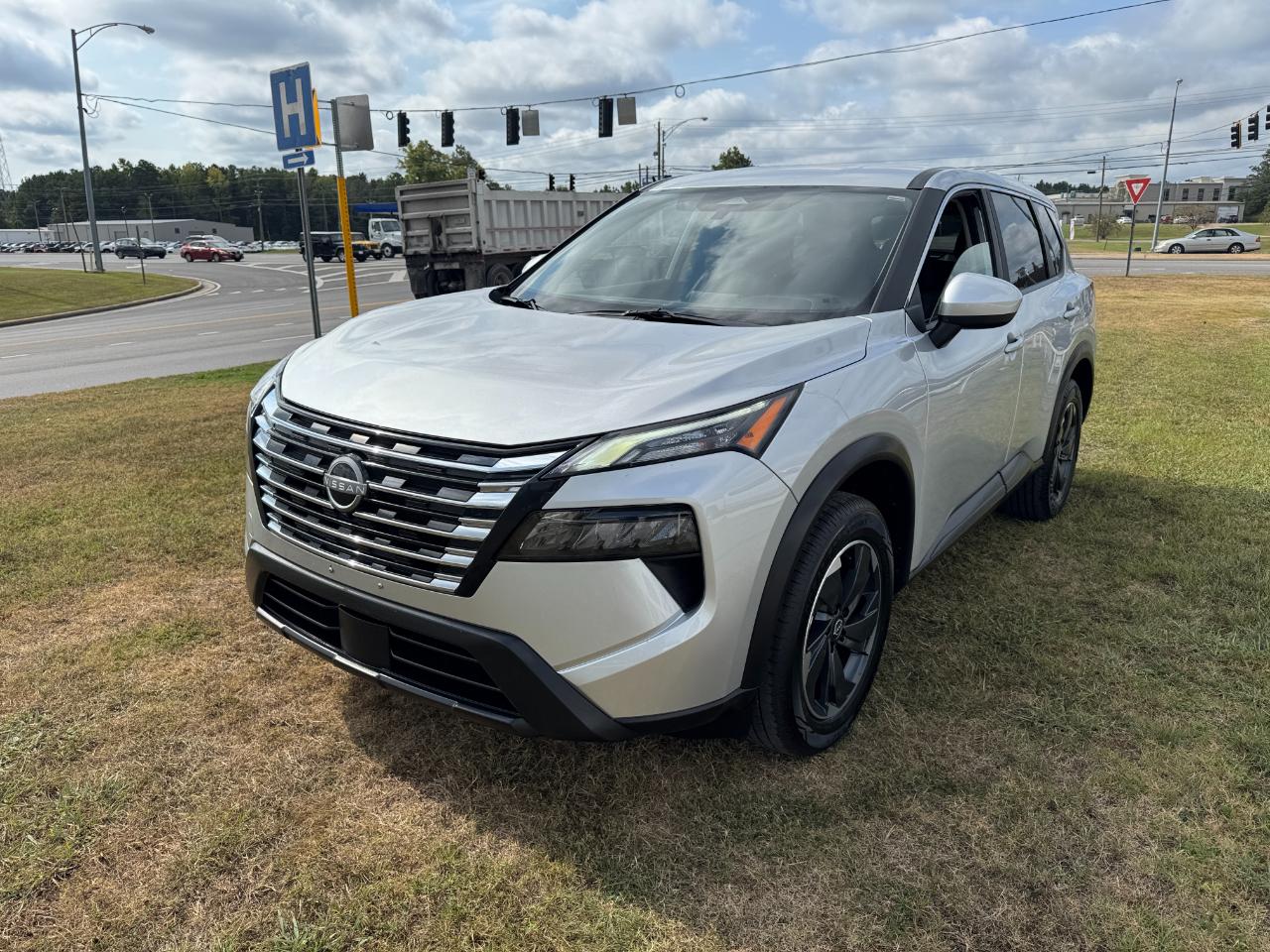 Nissan Rogue SV AWD 2025