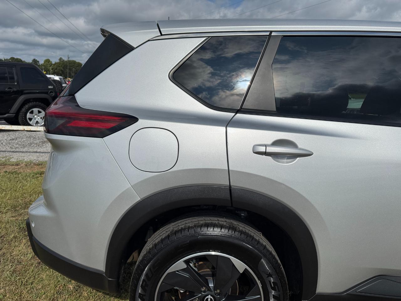 Nissan Rogue SV AWD 2025