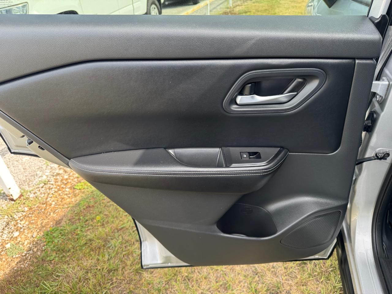 Nissan Rogue SV AWD 2025