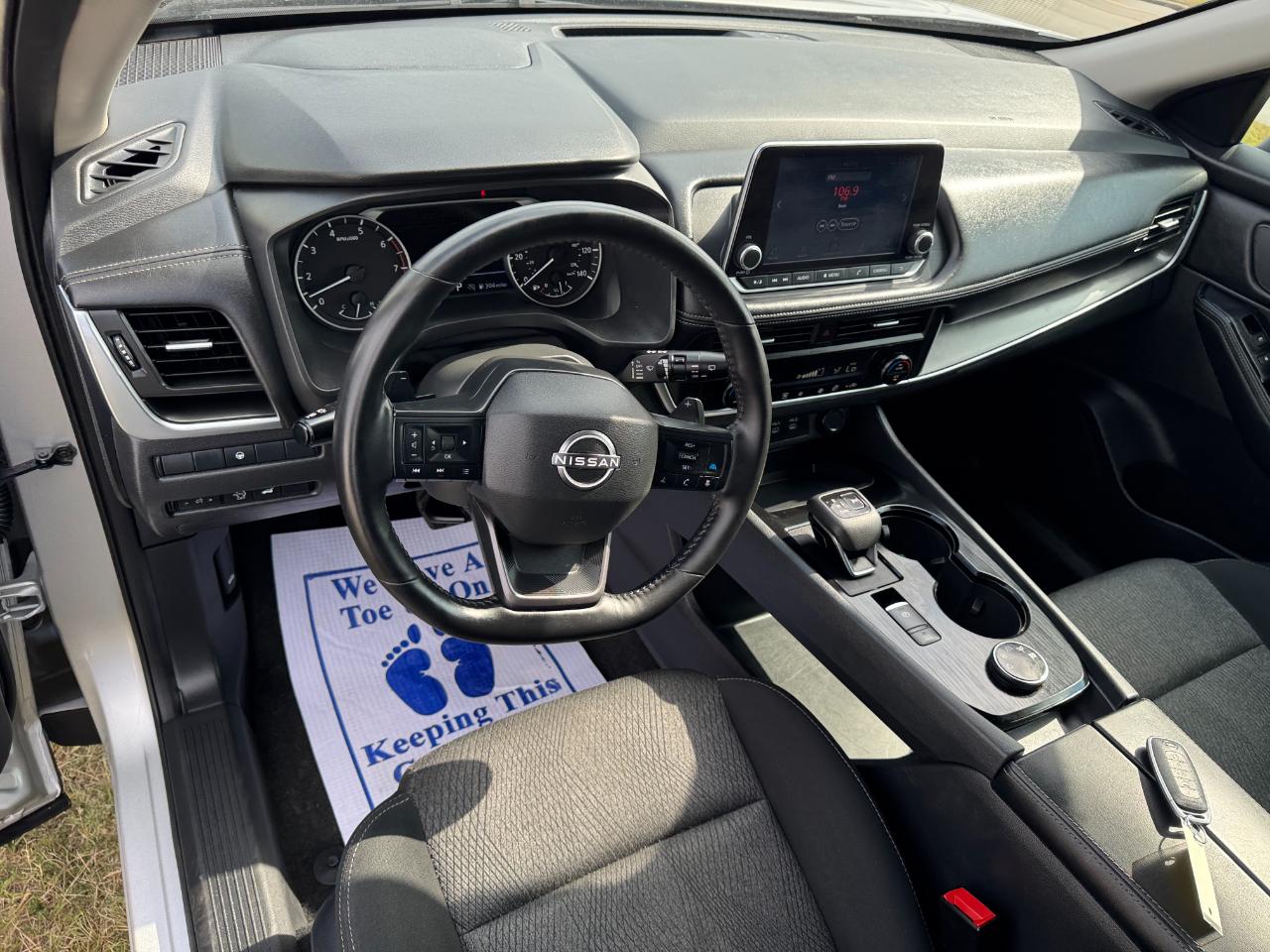 Nissan Rogue SV AWD 2025