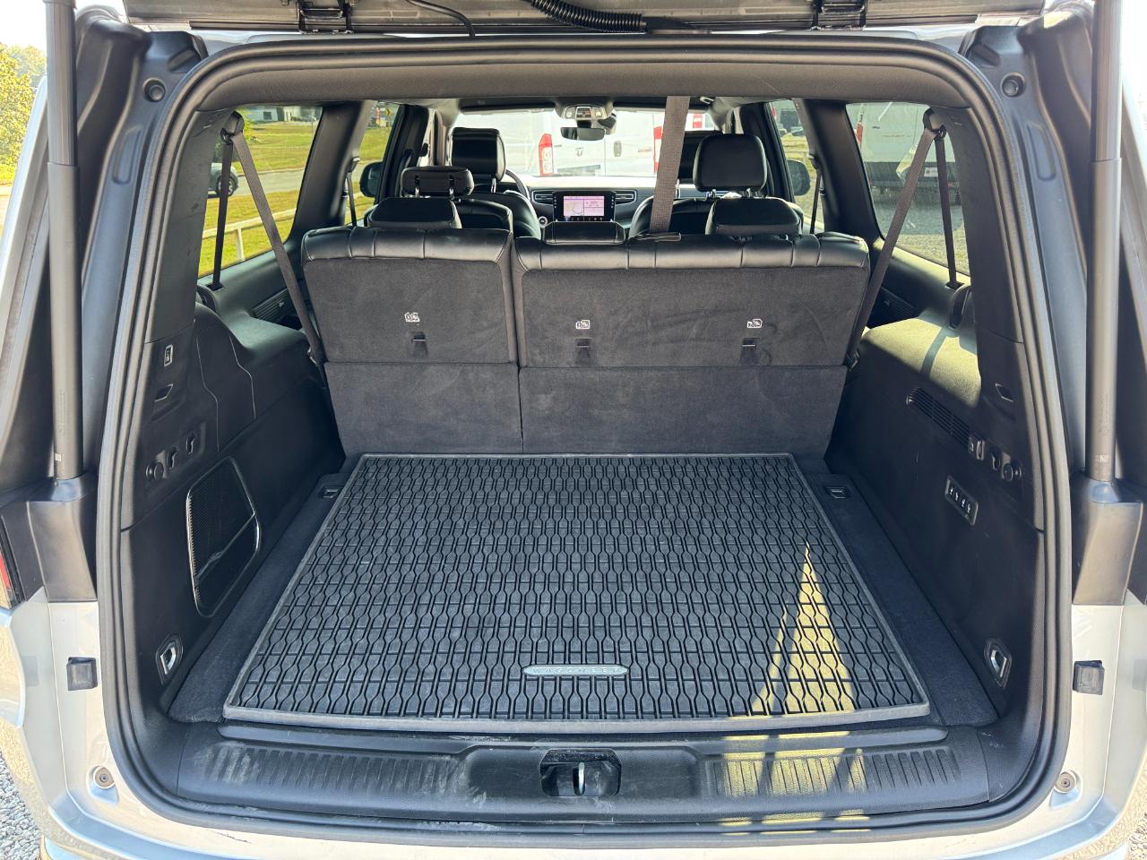Jeep Wagoneer Series II 2024