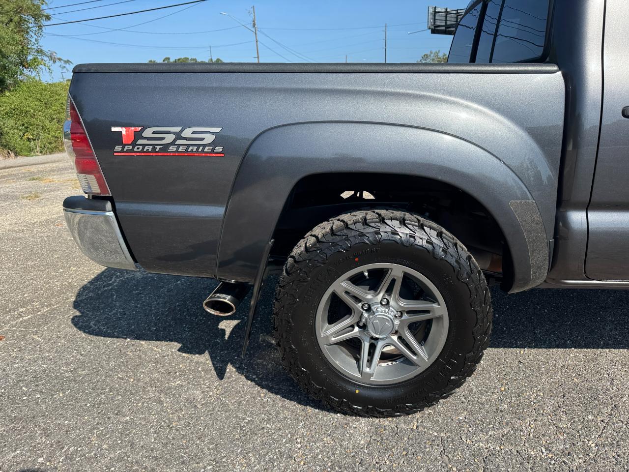 Toyota Tacoma PreRunner Double Cab V6 Auto 2WD 2012