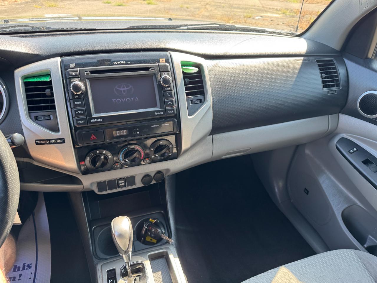 Toyota Tacoma PreRunner Double Cab V6 Auto 2WD 2012