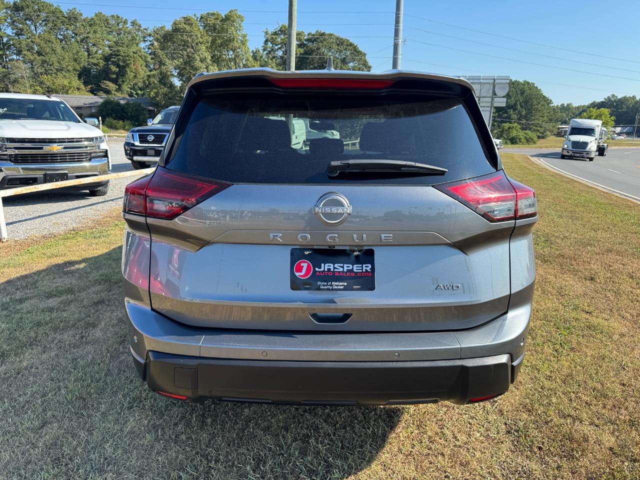 Nissan Rogue SV AWD 2025