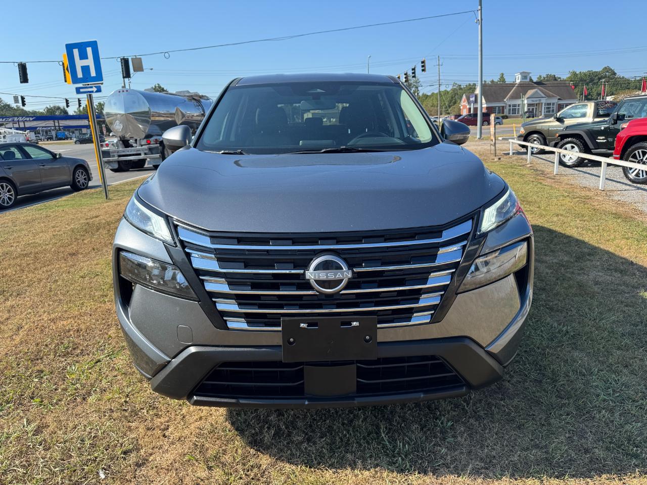 Nissan Rogue SV AWD 2025
