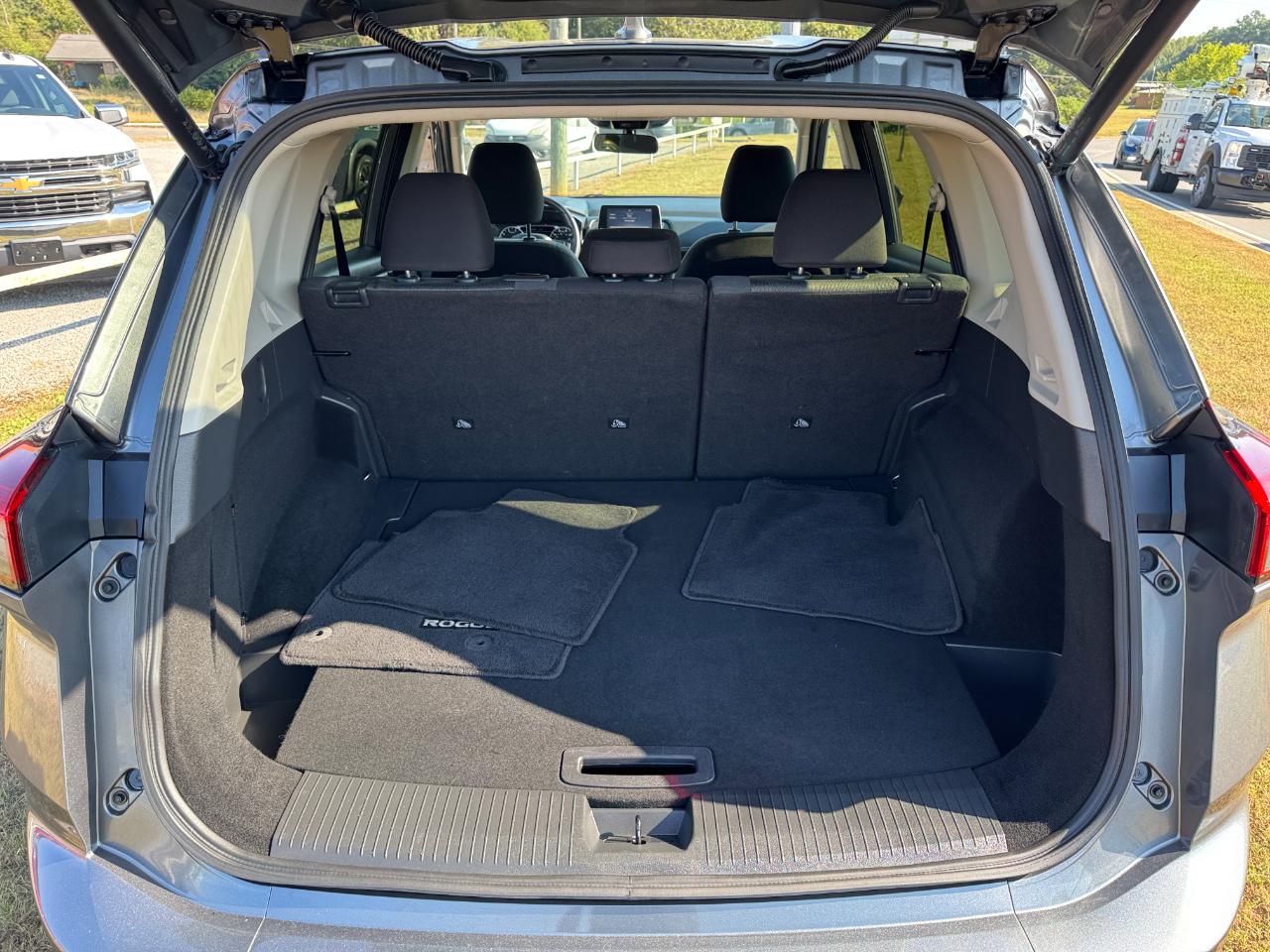 Nissan Rogue SV AWD 2025