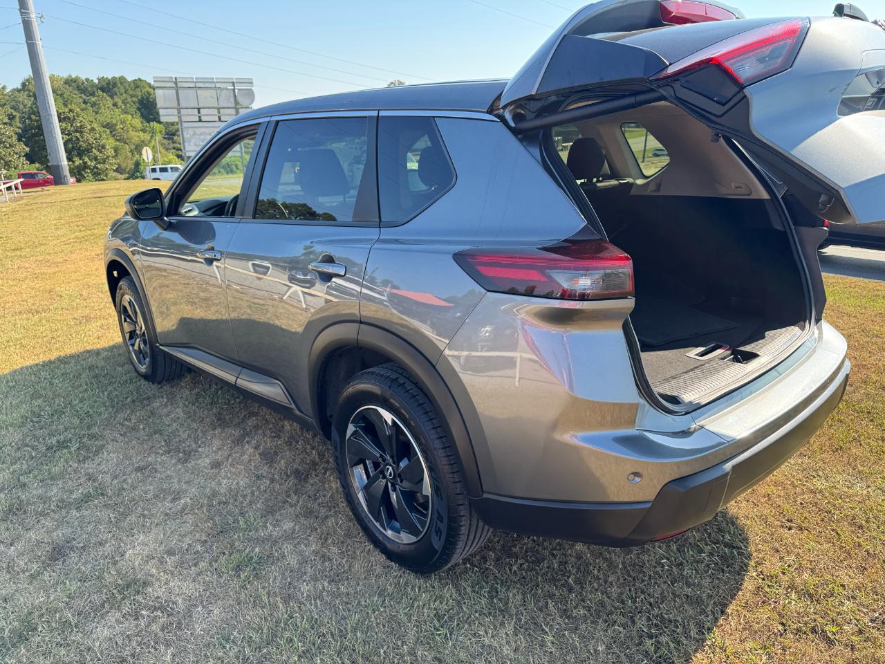Nissan Rogue SV AWD 2025