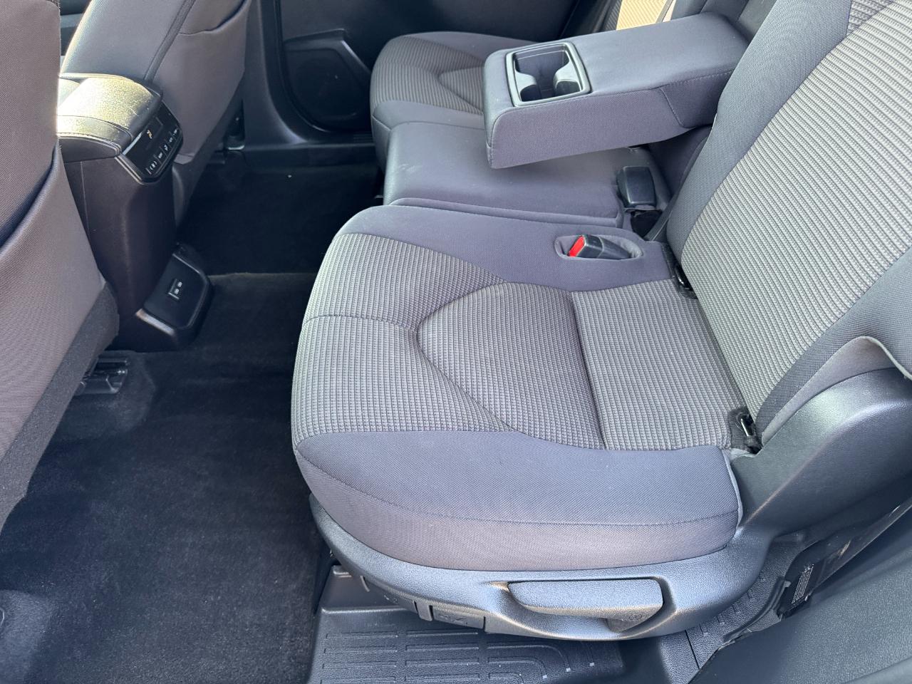 Toyota Highlander LE 2023