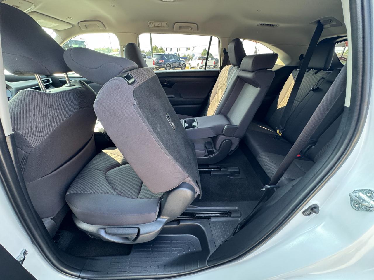 Toyota Highlander LE 2023