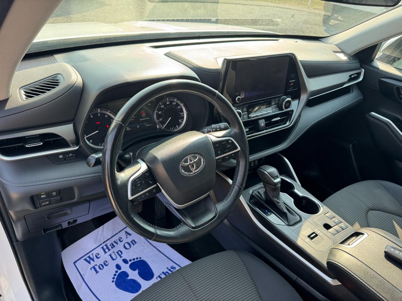Toyota Highlander LE 2023
