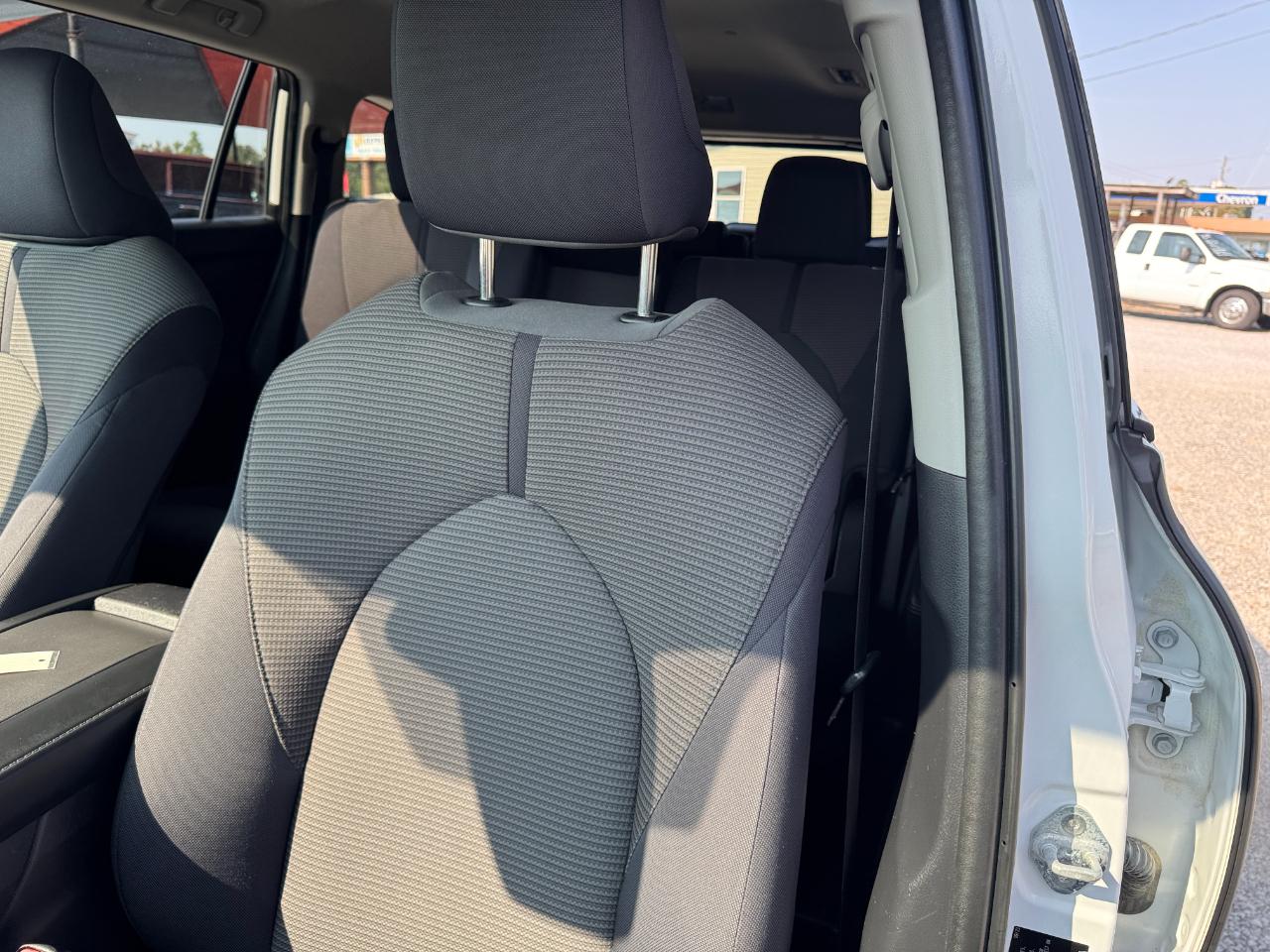 Toyota Highlander LE 2023