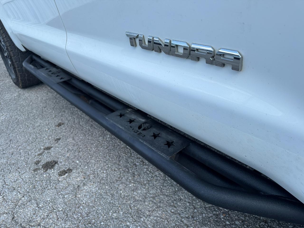 Toyota Tundra SR5 5.7L V8 CrewMax 4WD 2019