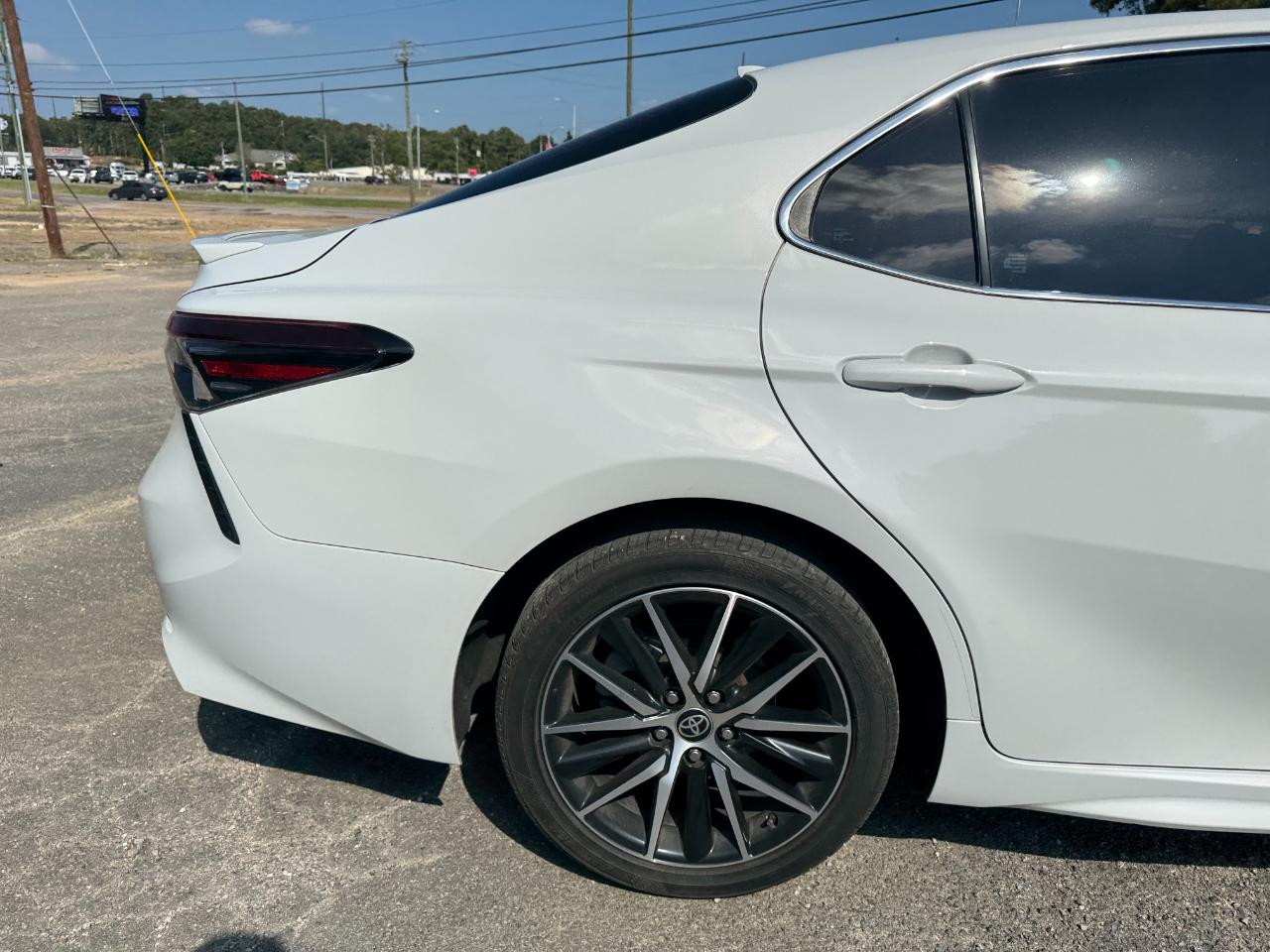 Toyota Camry SE 2023