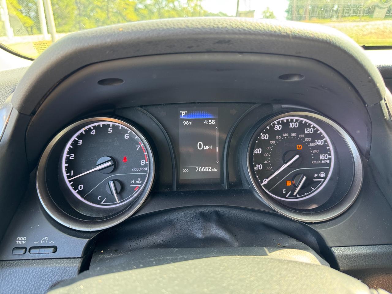 Toyota Camry SE 2023