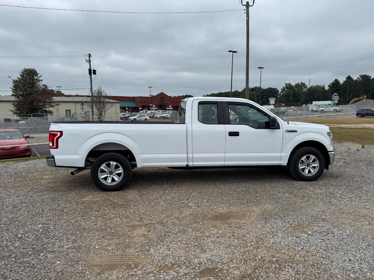 Ford F-150 XL SuperCab 8-ft. 2WD 2017