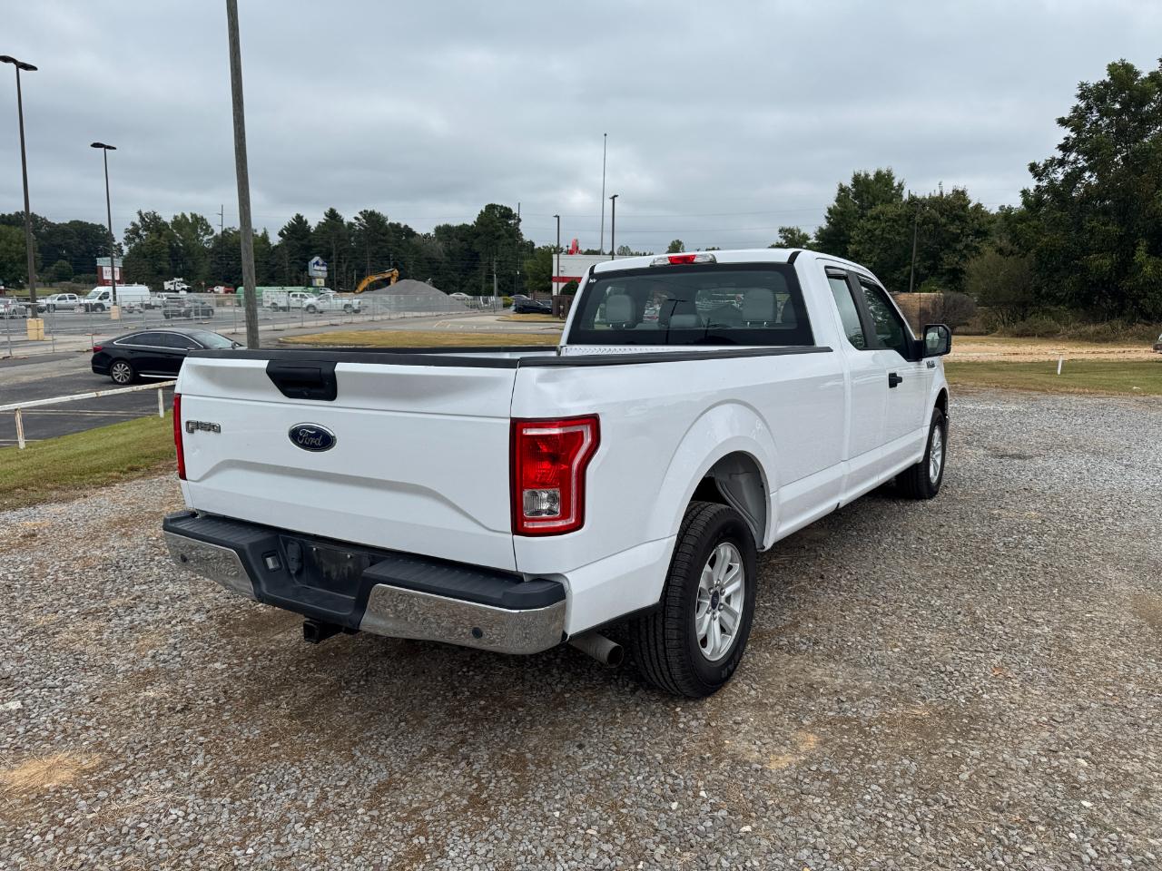 Ford F-150 XL SuperCab 8-ft. 2WD 2017