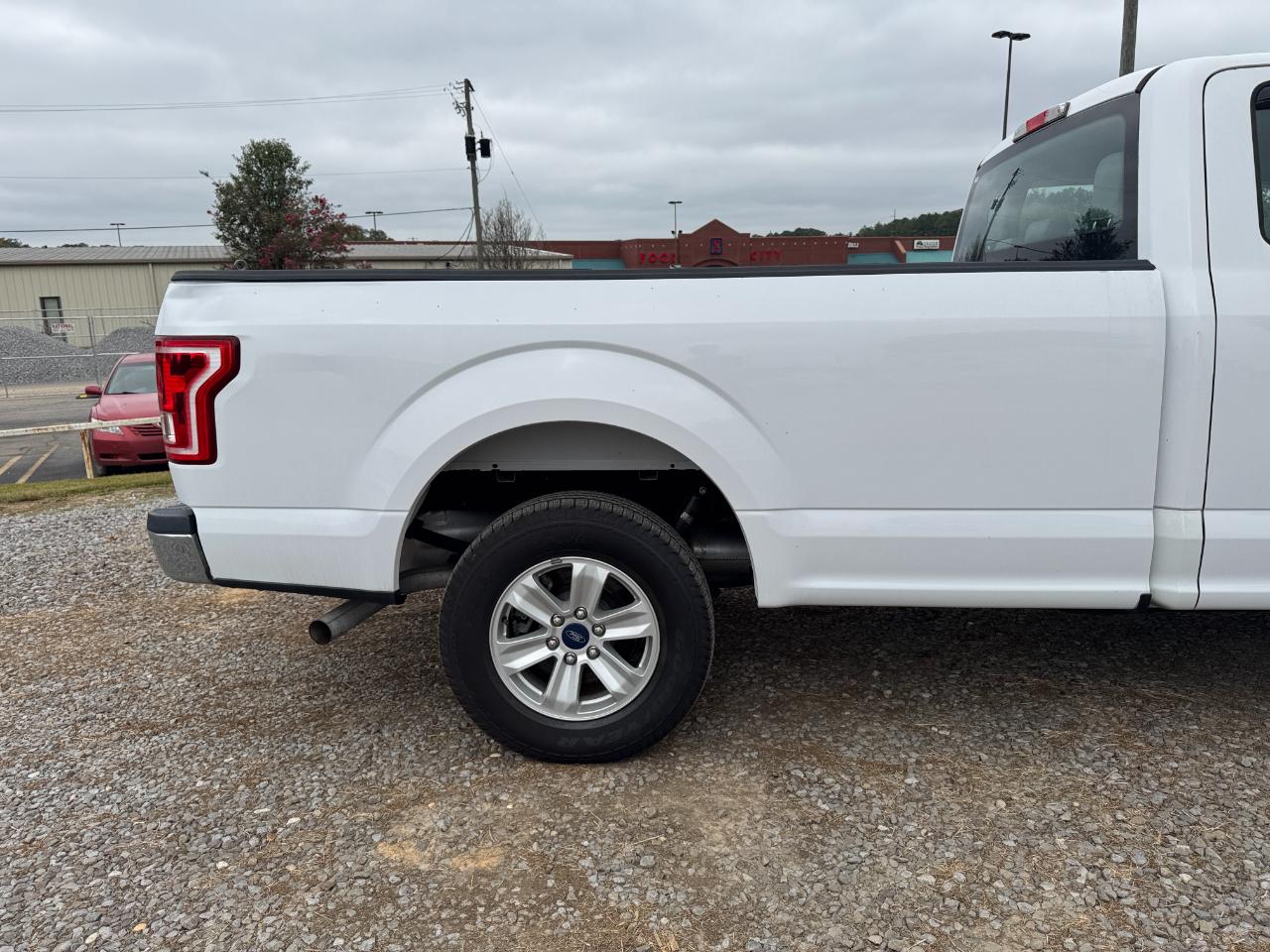 Ford F-150 XL SuperCab 8-ft. 2WD 2017