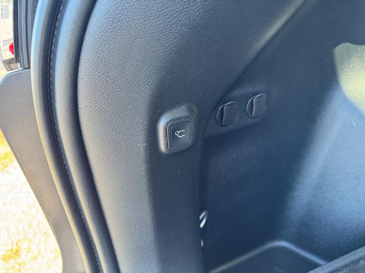 Jeep Cherokee Limited 4WD 2020