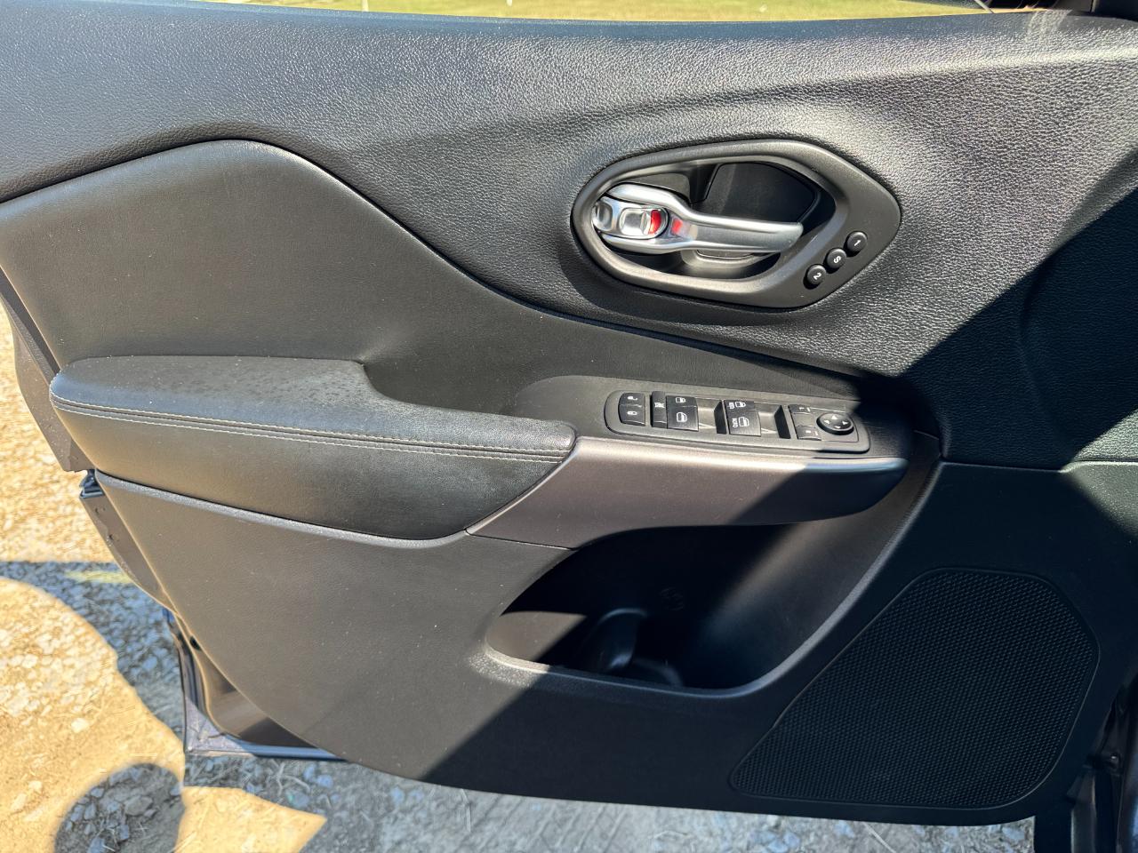 Jeep Cherokee Limited 4WD 2020