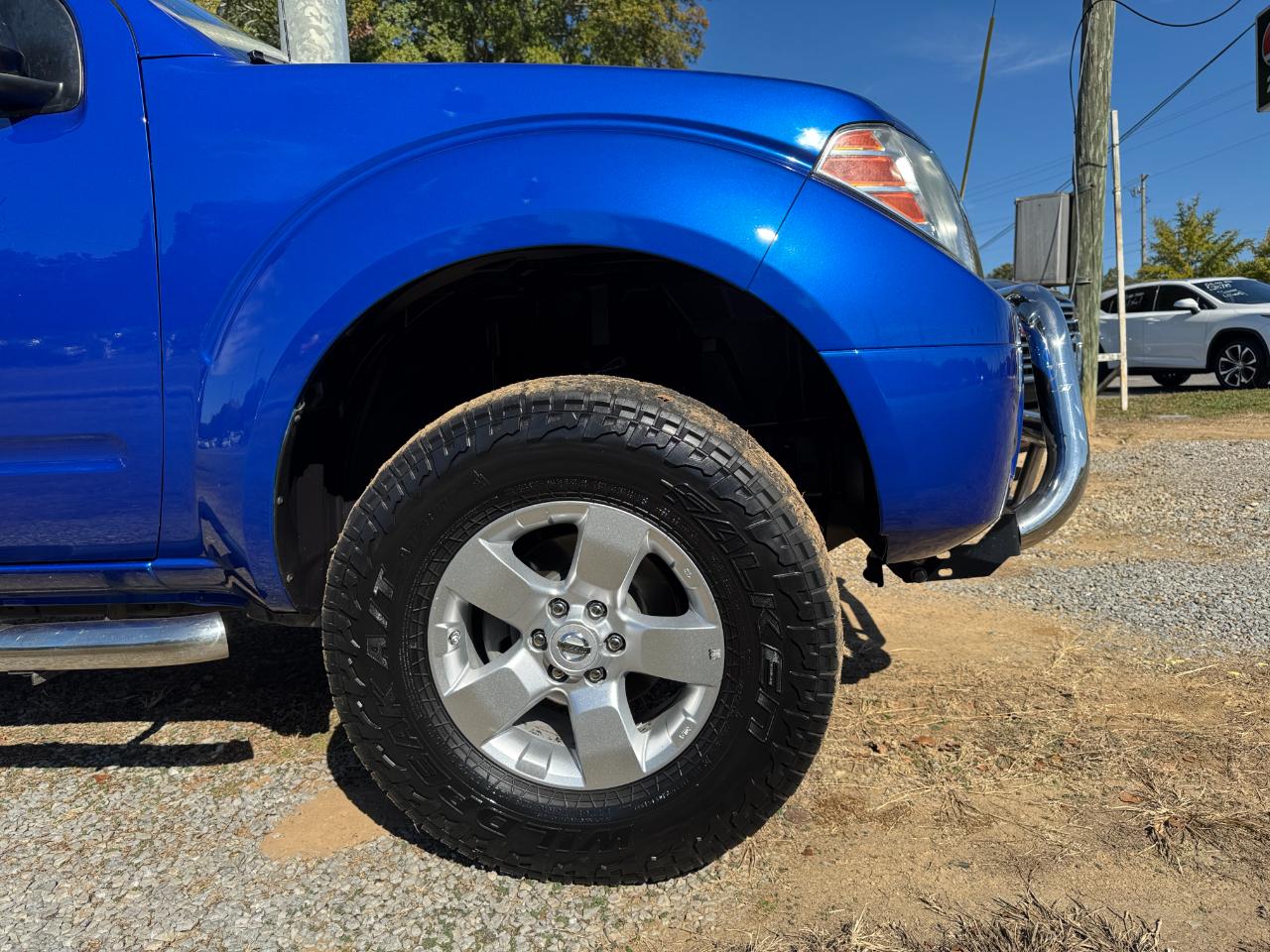 Nissan Frontier SV Crew Cab 4WD 2012