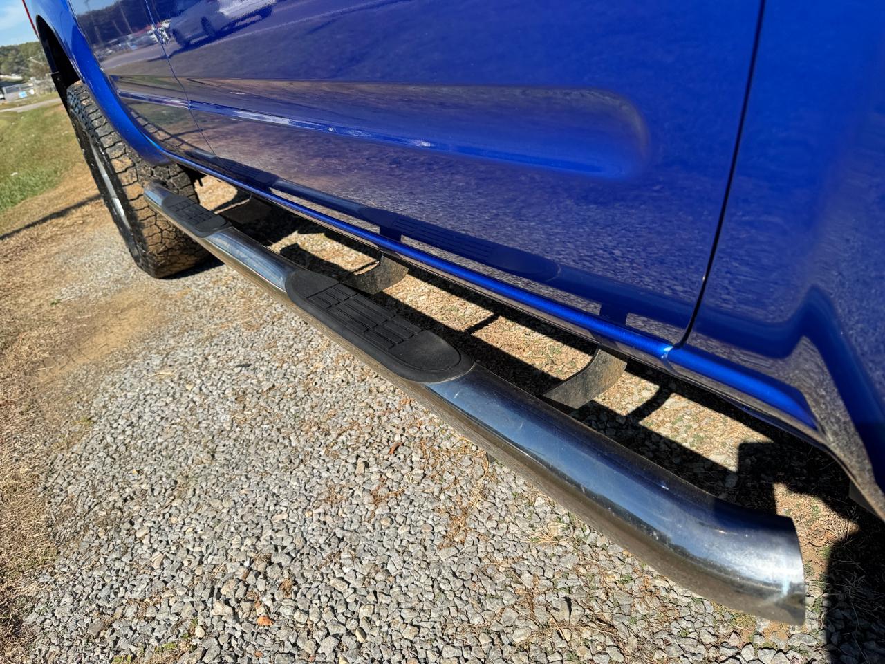 Nissan Frontier SV Crew Cab 4WD 2012
