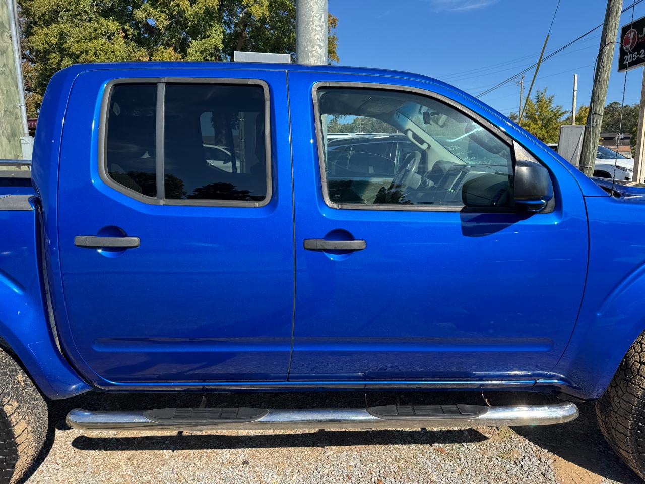 Nissan Frontier SV Crew Cab 4WD 2012