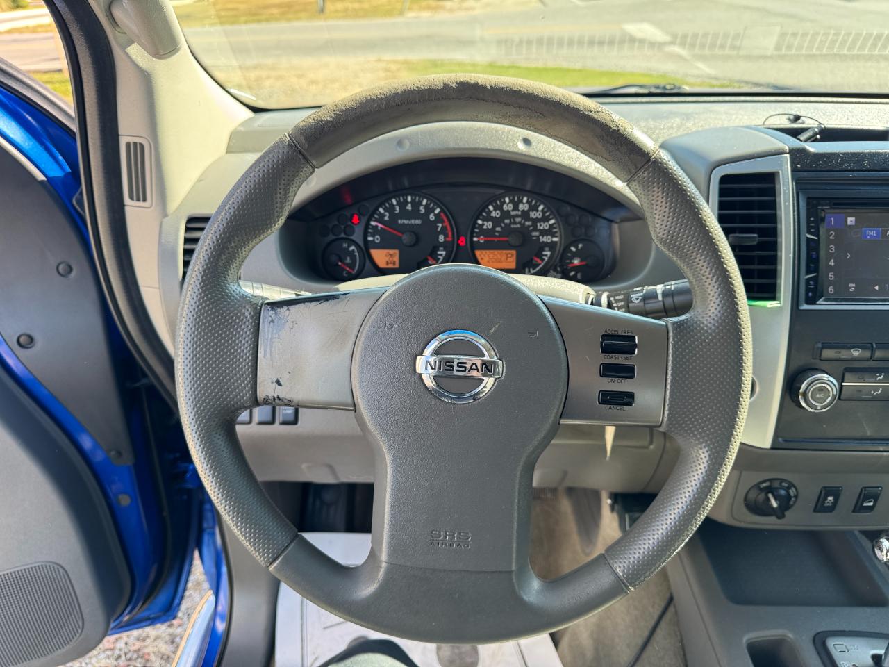 Nissan Frontier SV Crew Cab 4WD 2012
