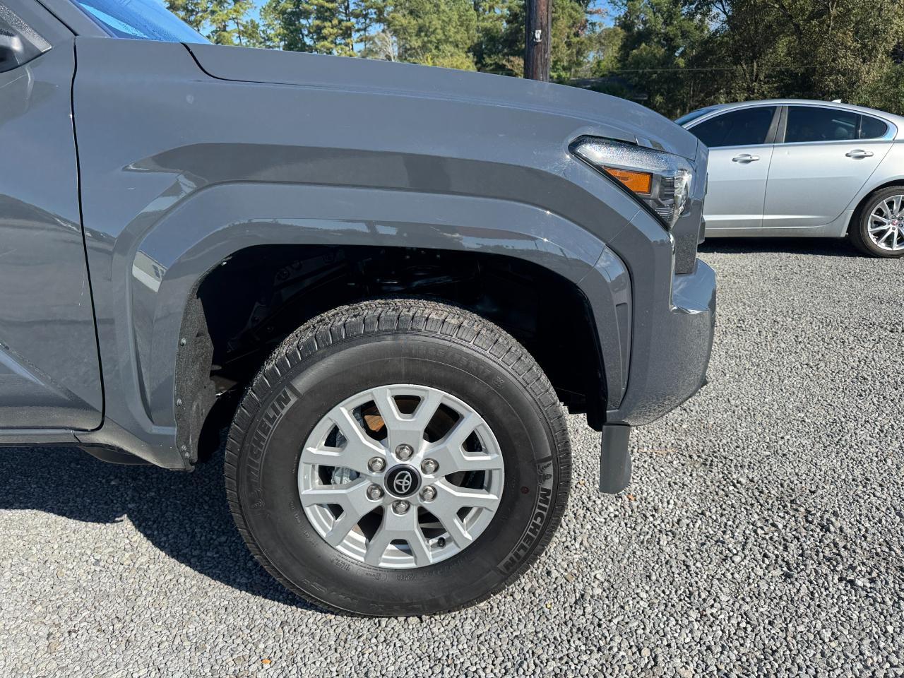 Toyota Tacoma SR5 Double Cab 2WD 2024