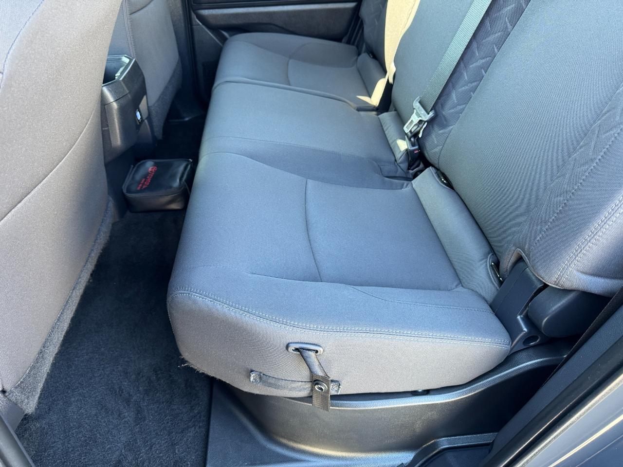 Toyota Tacoma SR5 Double Cab 2WD 2024