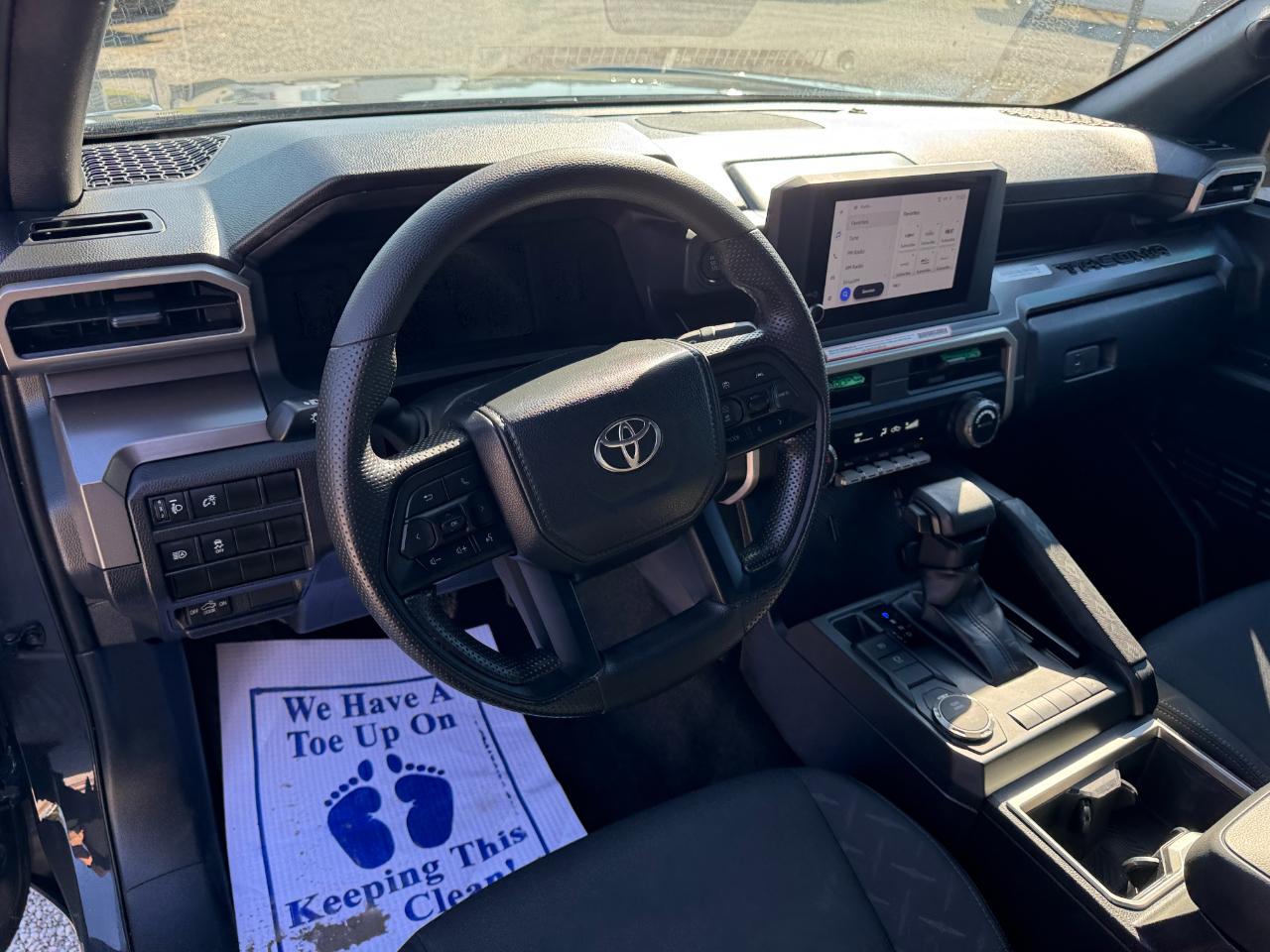 Toyota Tacoma SR5 Double Cab 2WD 2024