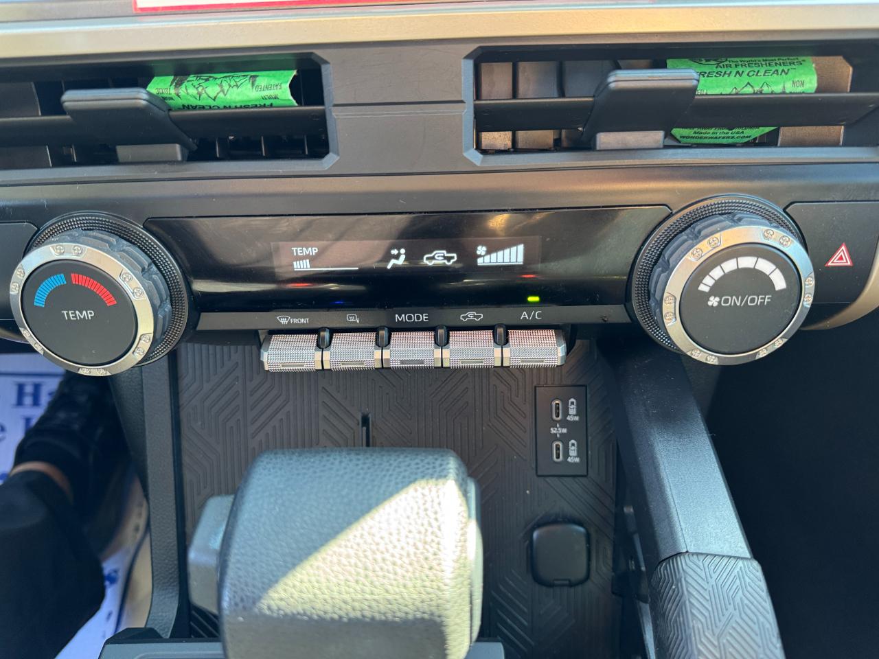 Toyota Tacoma SR5 Double Cab 2WD 2024
