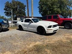 2005 Ford Mustang 