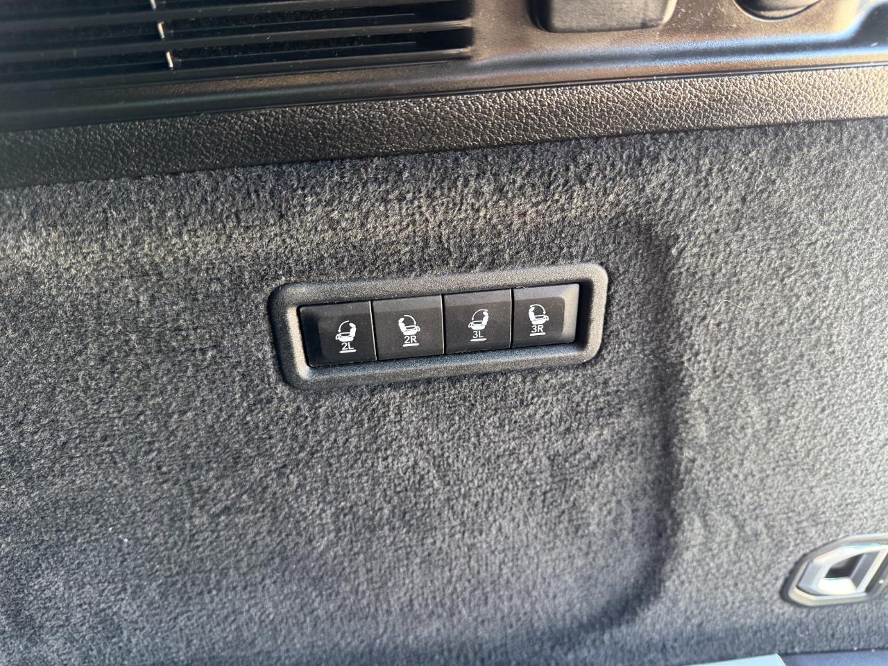 Jeep Grand Wagoneer Series II 4WD 2024