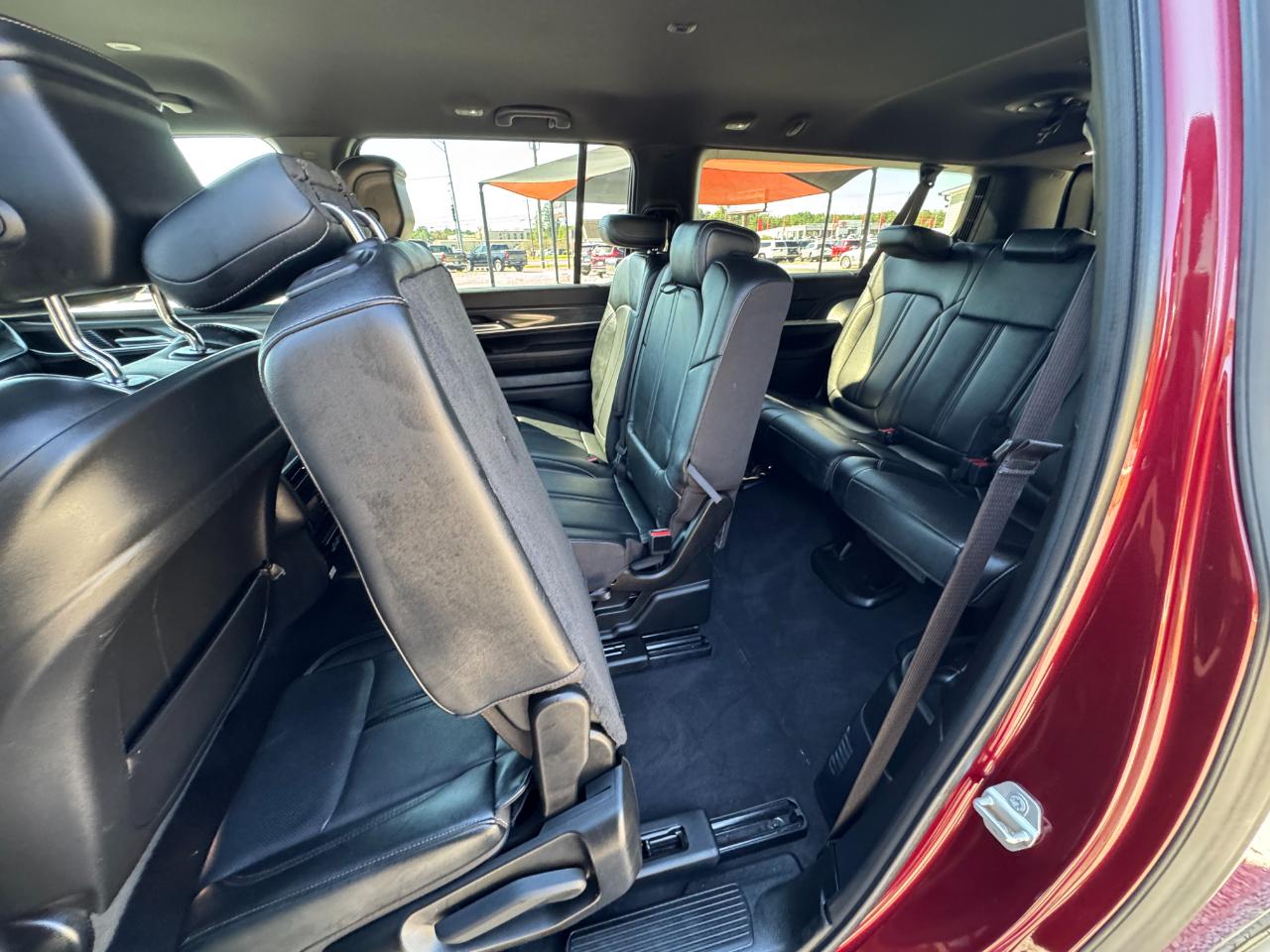 Jeep Wagoneer L Series II 4WD 2023