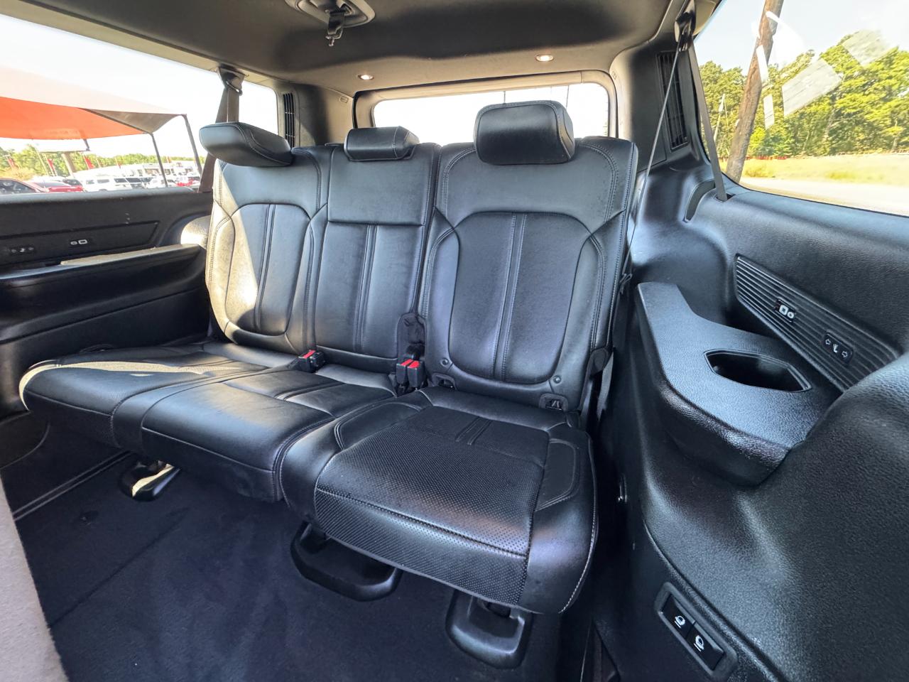 Jeep Wagoneer L Series II 4WD 2023