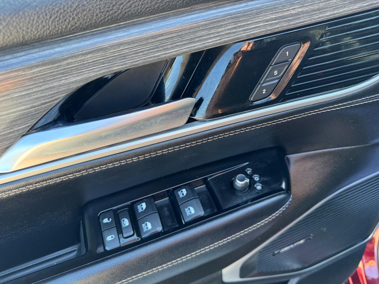 Jeep Wagoneer L Series II 4WD 2023