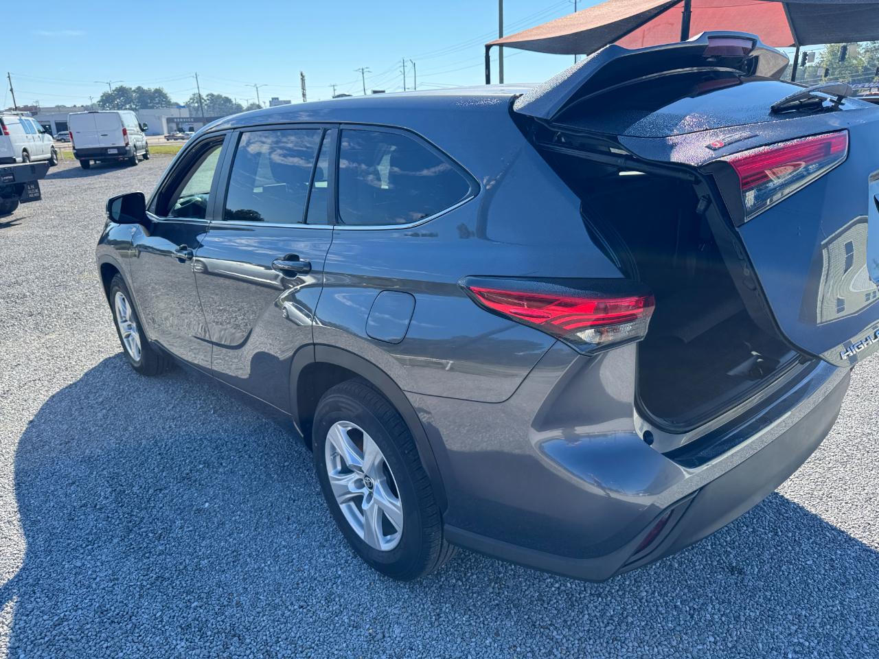 Toyota Highlander LE 2023