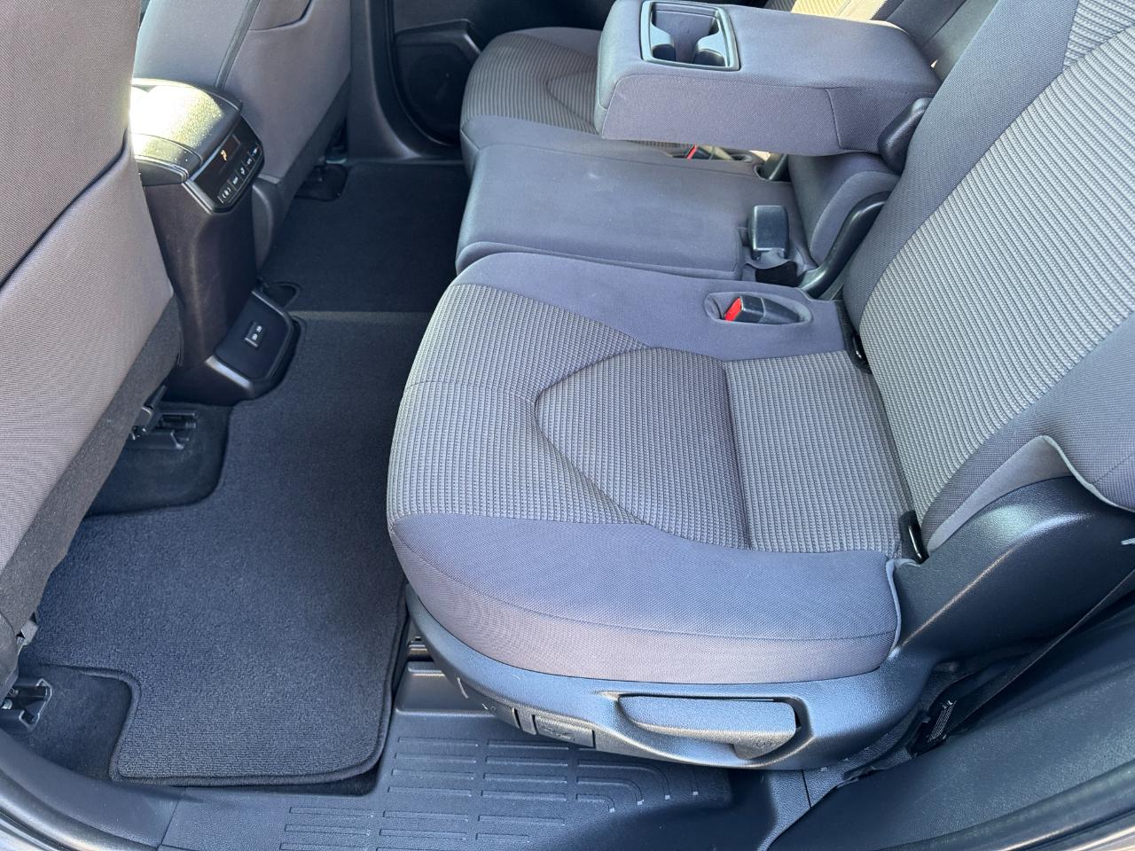 Toyota Highlander LE 2023