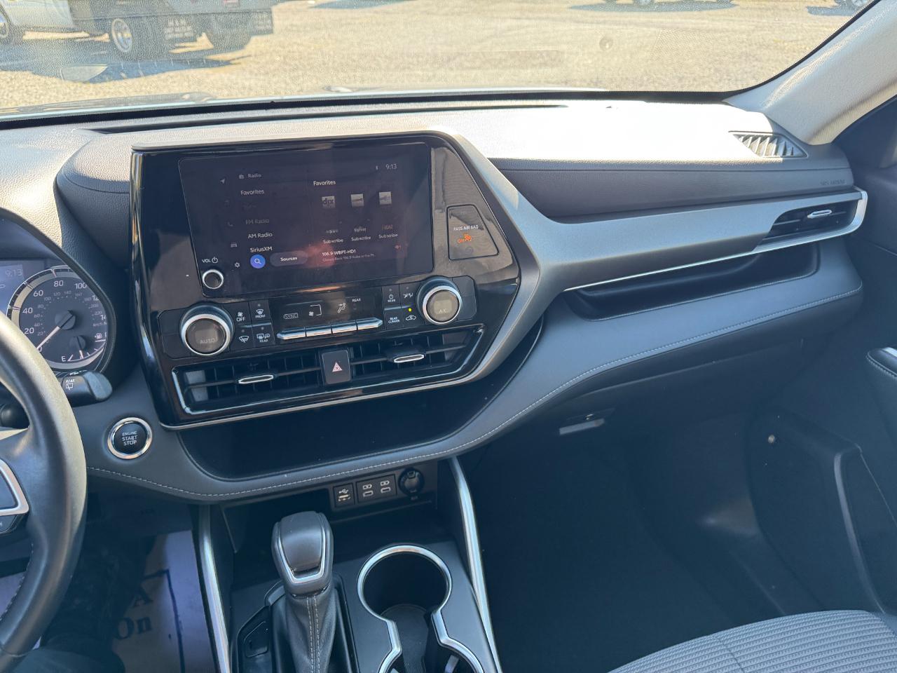 Toyota Highlander LE 2023