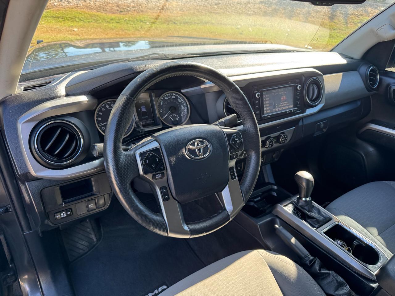 Toyota Tacoma  2019