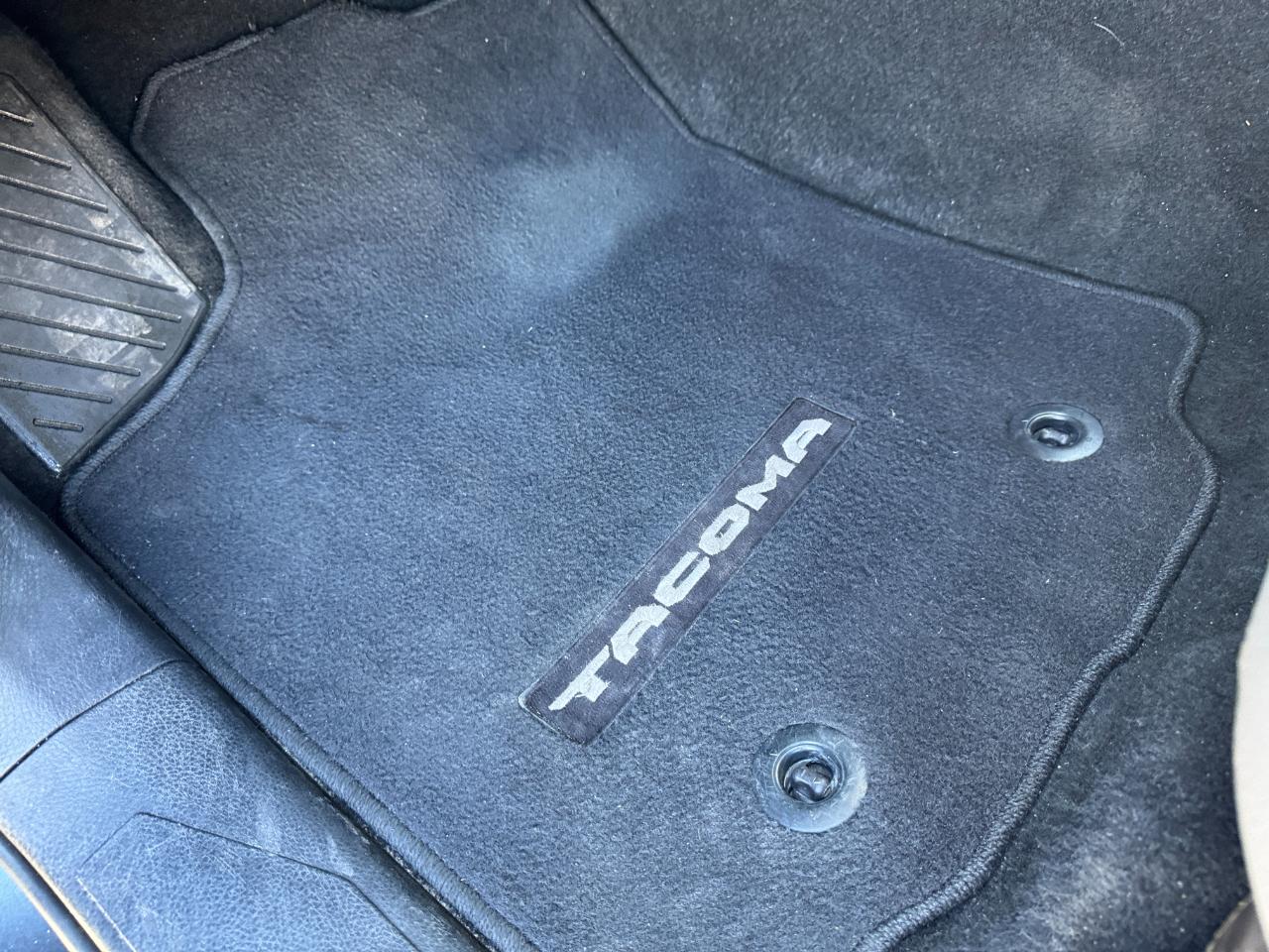Toyota Tacoma  2019