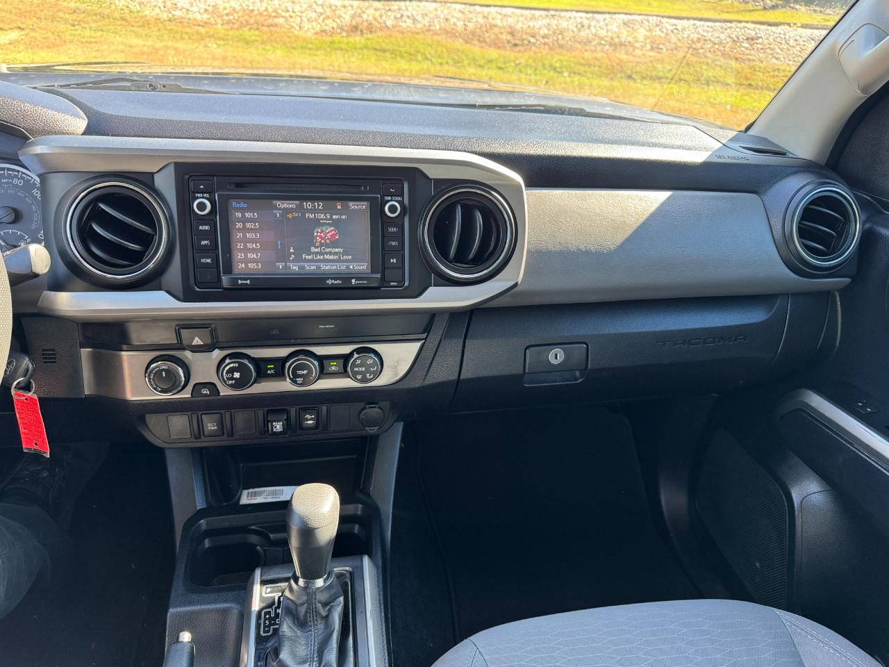 Toyota Tacoma  2019