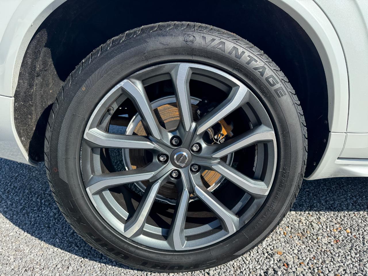 Volvo XC90 T5 Momentum 2018