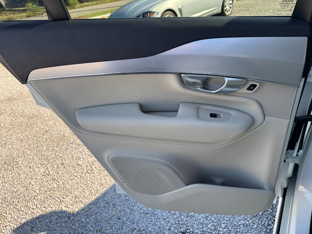 Volvo XC90 T5 Momentum 2018