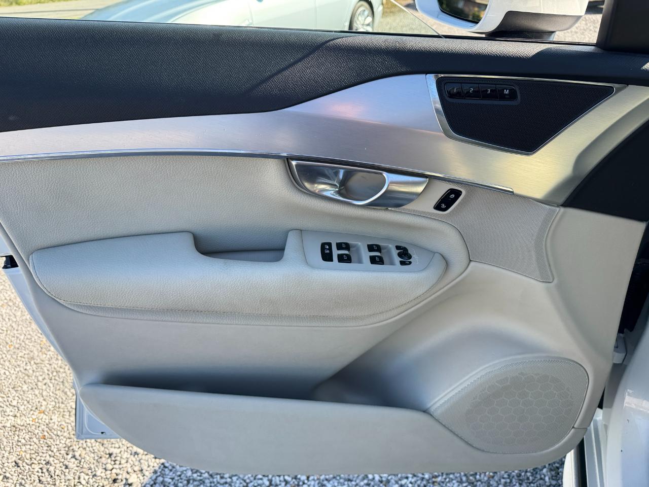 Volvo XC90 T5 Momentum 2018