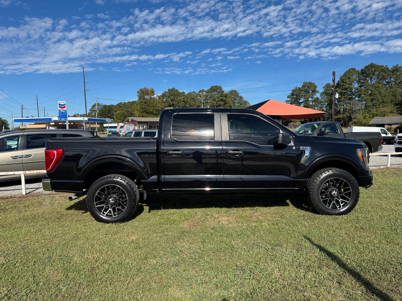 Ford F-150 XLT SuperCrew 5.5-ft. Bed 4WD 2023